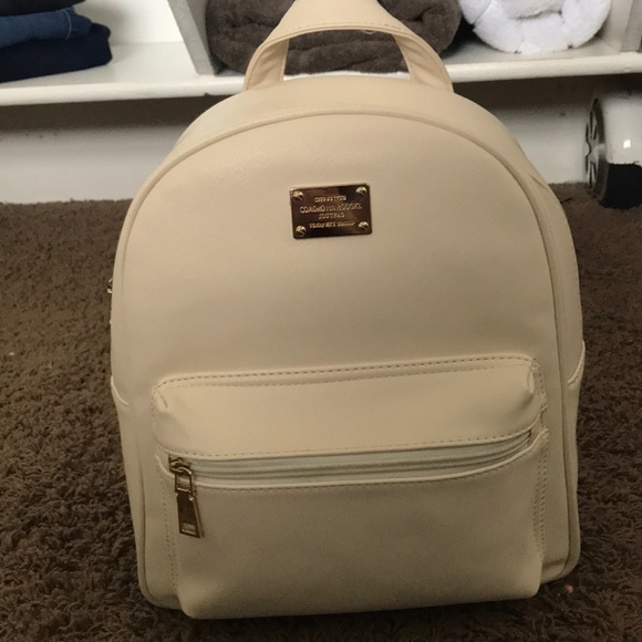 Mini backpack!! - Picture 2 of 4